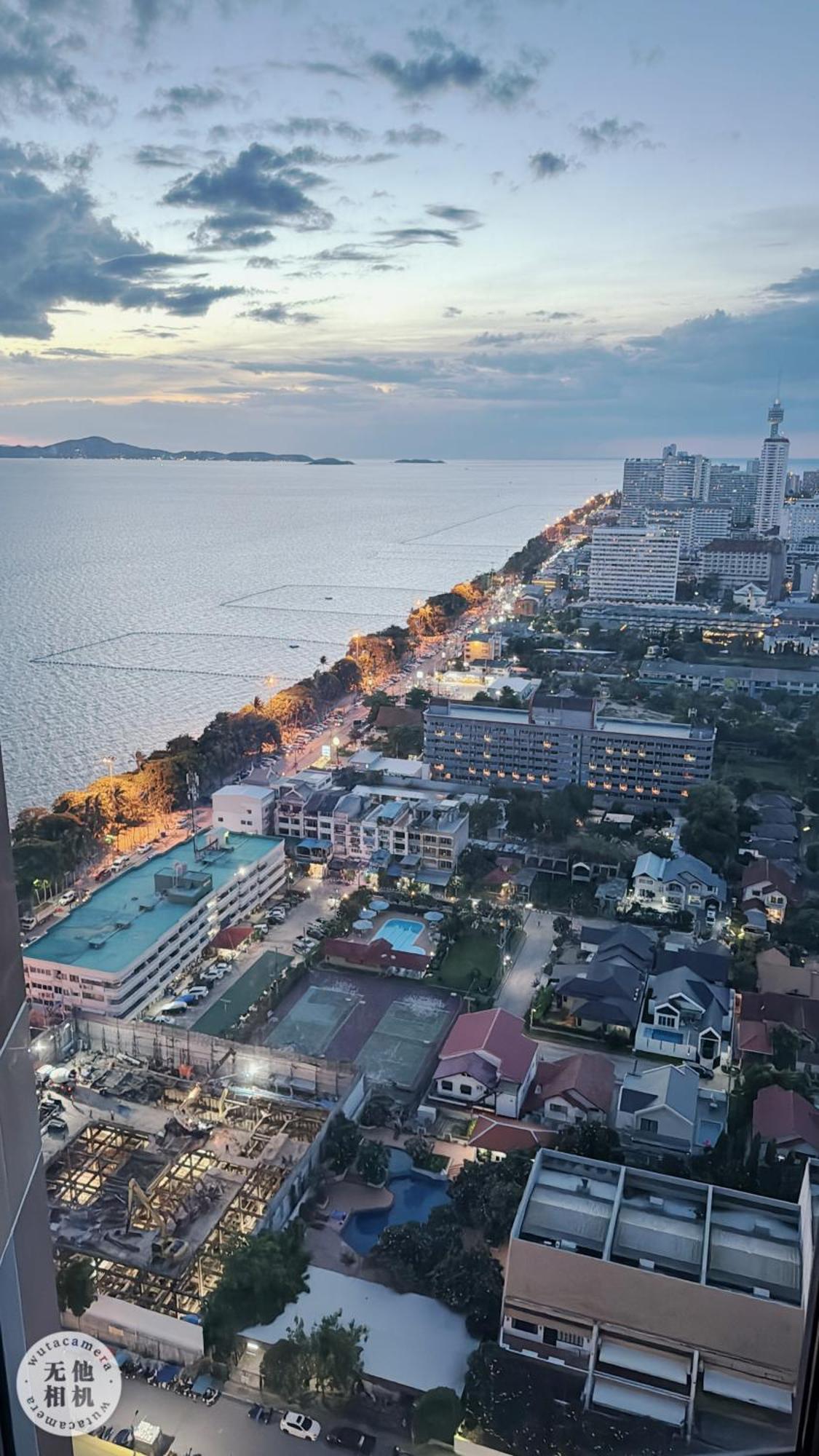 Copacabana Beach Jomtien 科帕卡巴纳海乔木提安海滩毗邻乔木提安夜市 Exterior foto